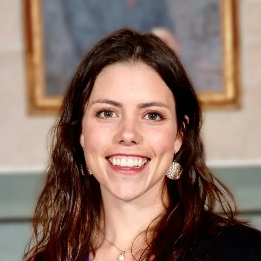 Photo of Beth Larson
