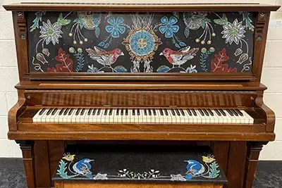 Photo of a piano